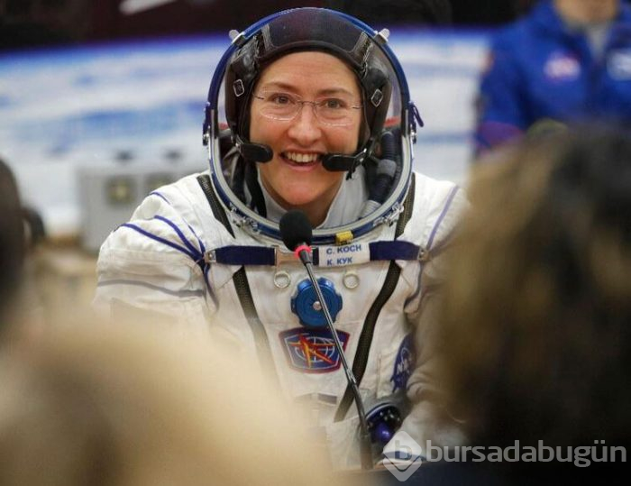 Kadın astronot dünyaya rekorla döndü!