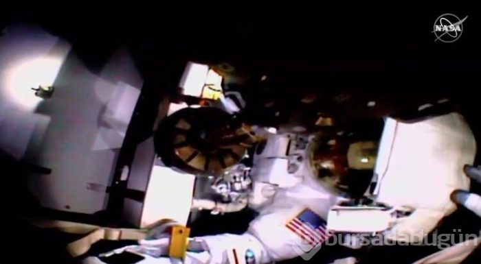 Kadın astronot dünyaya rekorla döndü!