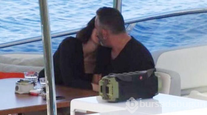Cem Yılmaz ile Serenay Sarıkaya yine bir arada!