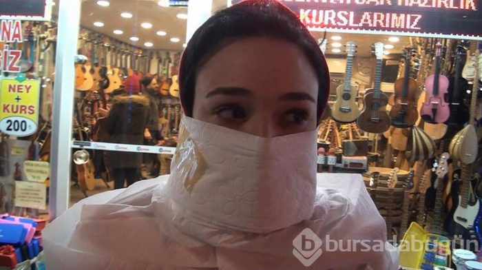 Sosyal medya paylaşımı için mumya oldular!