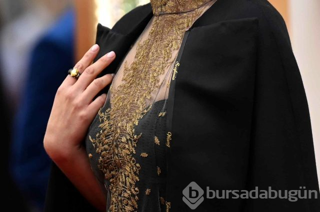  Natalie Portman isimleri kıyafetine işletti