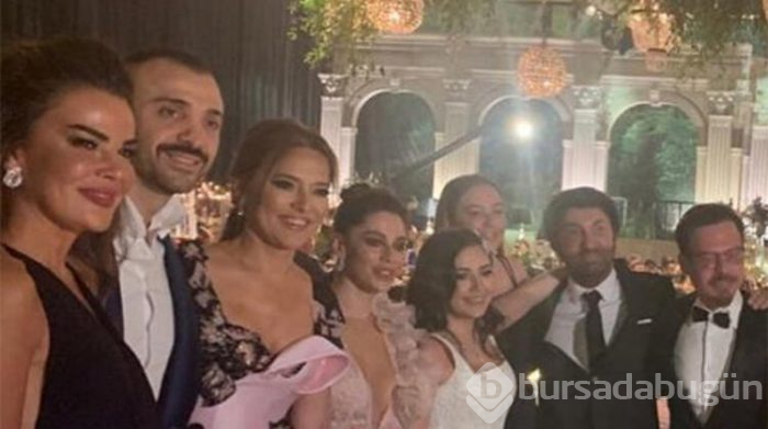 Demet Akalın takipçilerinin dilinde!