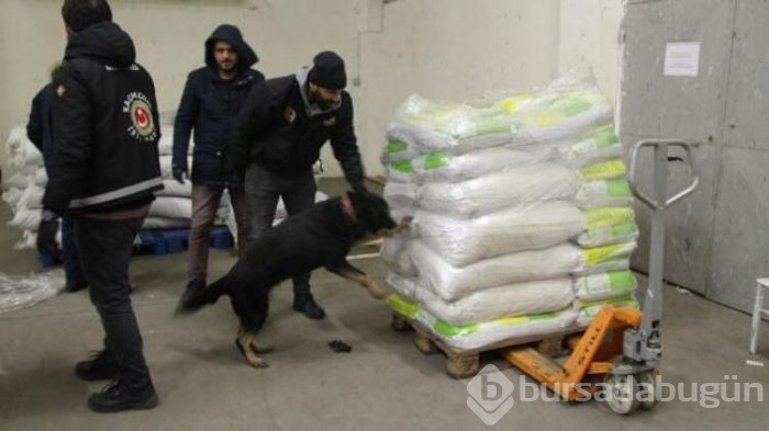 Operasyonda 2 ton 70 kilo esrar bulundu!