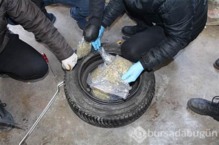 Operasyonda 2 ton 70 kilo esrar bulundu!