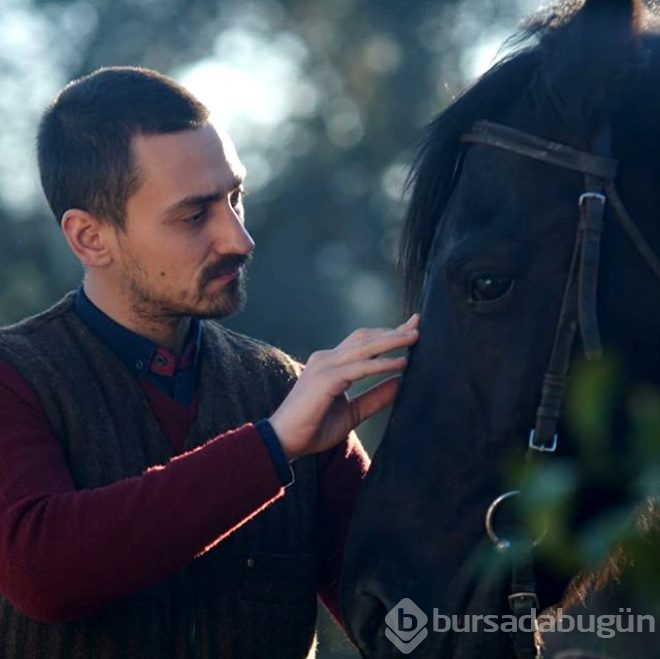  Kavruk Ömer'in eşi görenleri şaşırtıyor