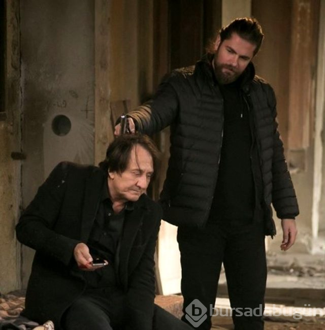 Gamze Özçelik'in eski sevgilisi ve boşandığı eşi Survivor'da aynı takımda yarışacak