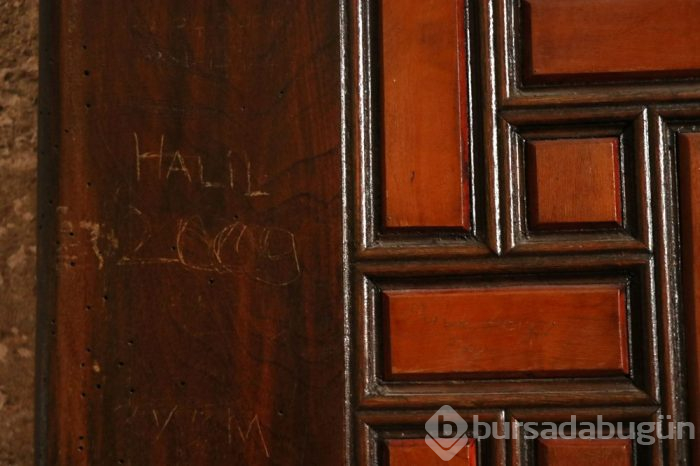 Selimiye'nin kapısındaki yazılara soruşturma açıldı!