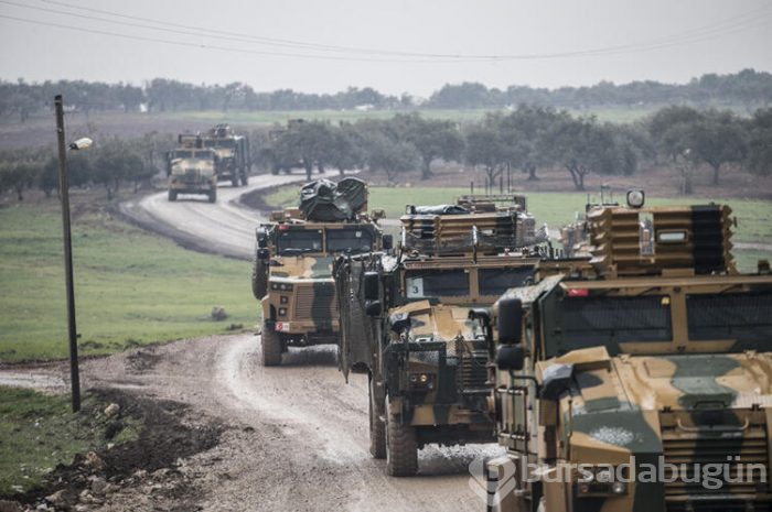 İdlib'de helikopterin vurulma anı!