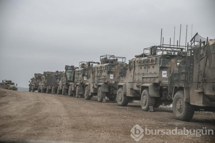 İdlib'de helikopterin vurulma anı!