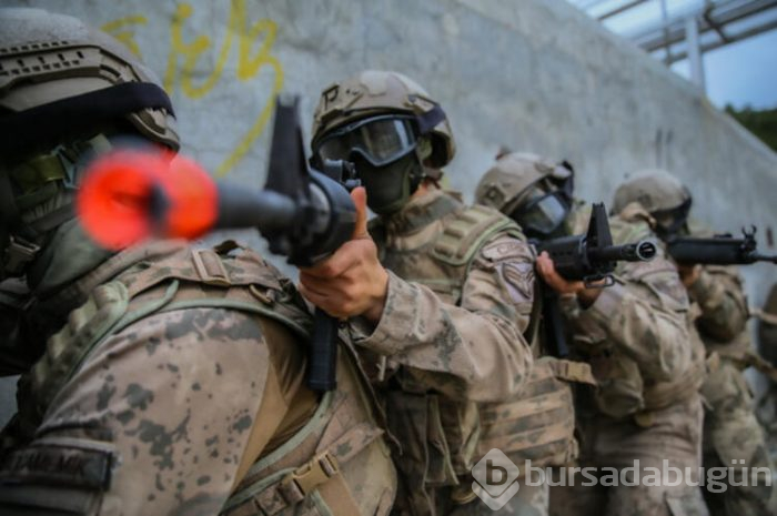 Türkiye'nin ilk kadın komando astsubayları!