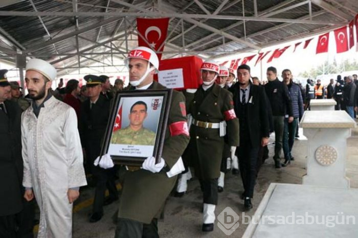 İdlib şehidi sözleşmeli er memleketi toprağa verildi