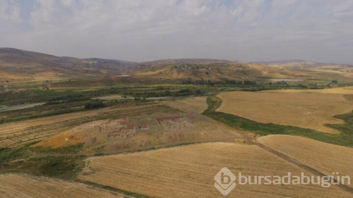 Höyükten çıkan tarihi 'oyun seti'nin eksik parçaları işte böyle görüntülendi!