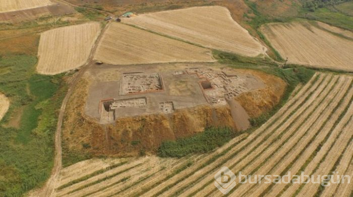 Höyükten çıkan tarihi 'oyun seti'nin eksik parçaları işte böyle görüntülendi!