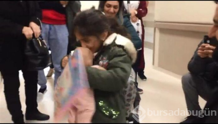 Uçak kazasında kaybetmişti! Görünce sevinçten havalara uçtu