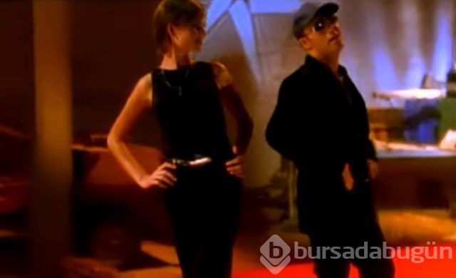 Konserinde hayalini gerçekleştirdi