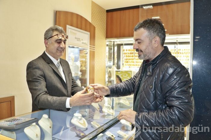 Altın fiyatları, düğün yapacakları düşündürüyor