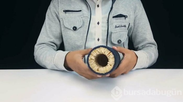 YouTuber 750 saatte 1 milyon kibritle roket yaptı!