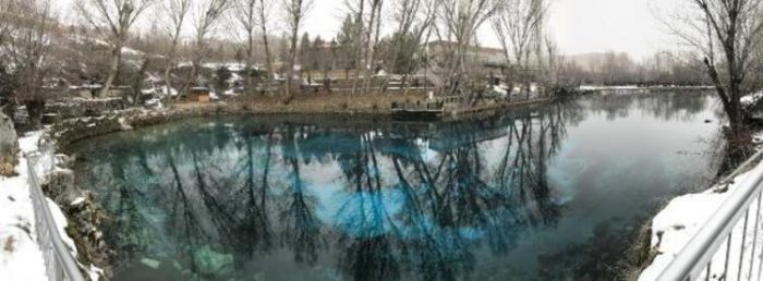 Sivas'ın kışın donmayan tek gölü Gökpınar