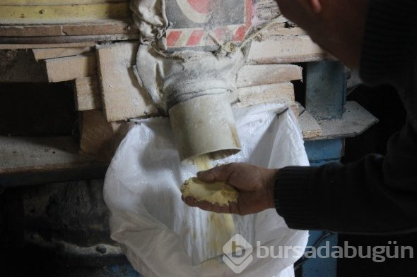 3 kuşaktır taş değirmende öğütüyorlar