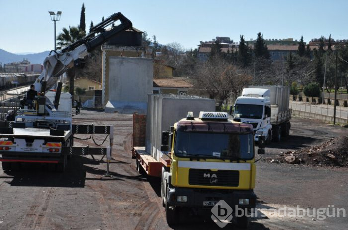 İdlib'e beton blok sevkiyatı yapıldı!