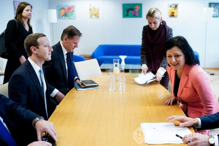 Facebook'tan korona virüsü atağı