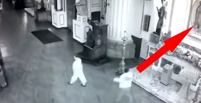 Duası gerçekleşmeyince Meryem Ana tablosunu kırdı!