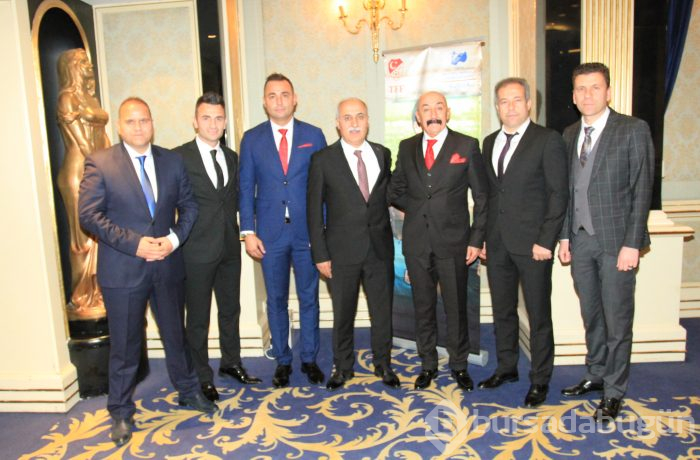 Bursalı hakemler kokart taktı
