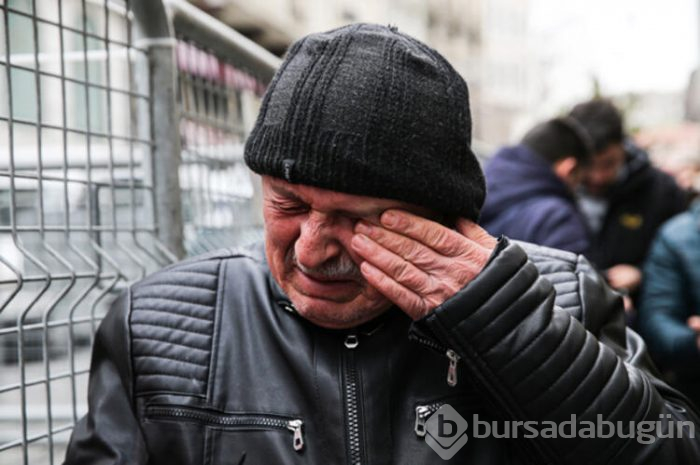 Protestocular Rus konsolosluğuna koştular!