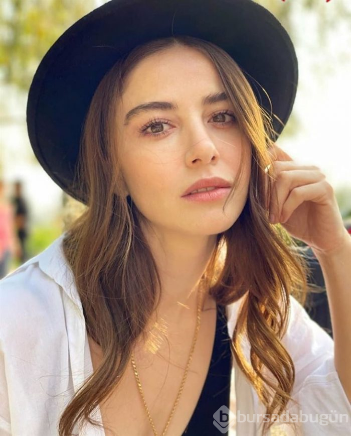 Özge Gürel'den sürpriz proje!
