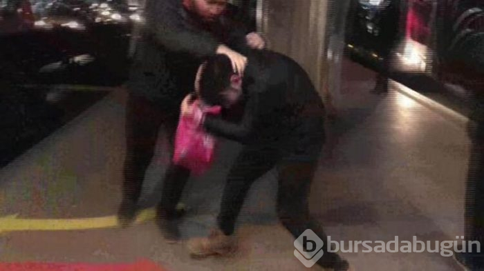 Metrobüste şoke eden olay!