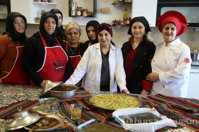 Lokum ve baklavasını da yaptılar