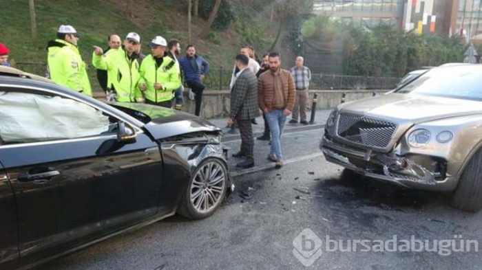 Yeni arabasıyla kaza yaptı!
