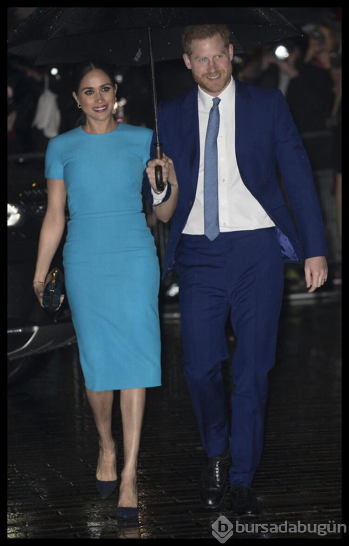 Prens Harry ve Meghan Markle uzun bir aradan sonra ele ele