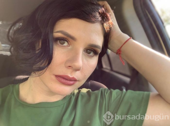 Kocasını üvey oğluyla aldattı!
