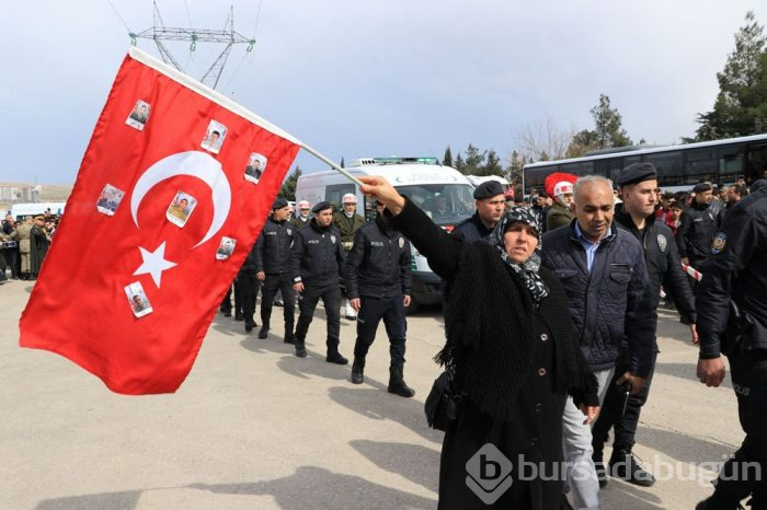 İdlib şehidi göz yaşlarıyla son yolculuğuna uğurlandı!