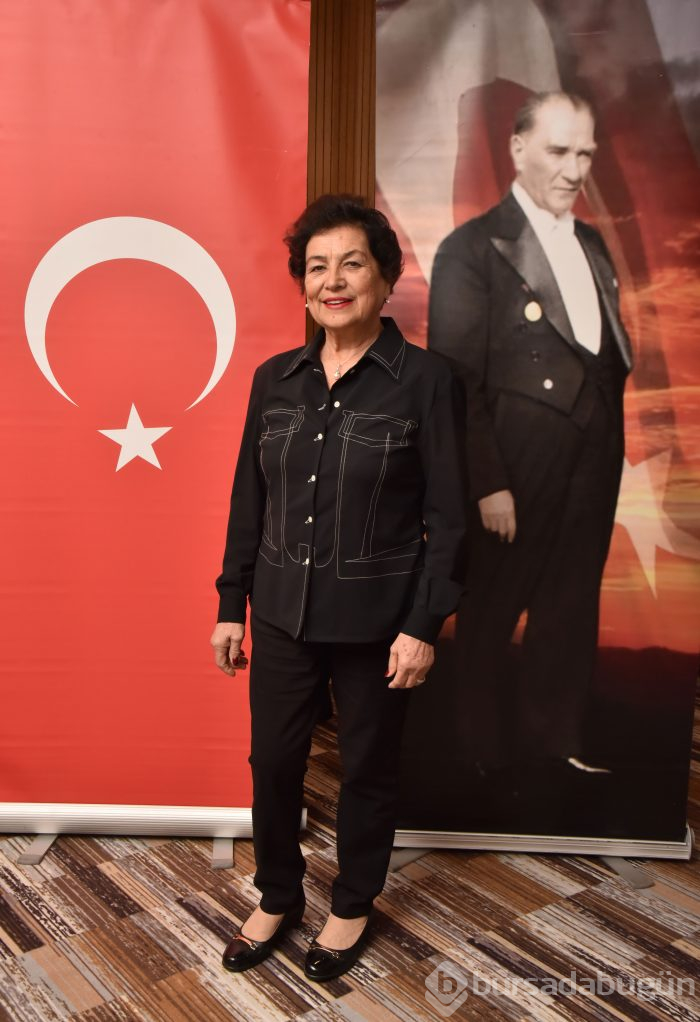 Bursa'da anneler İdlib şehitlerini saygı ve derin bir üzüntü ile andı