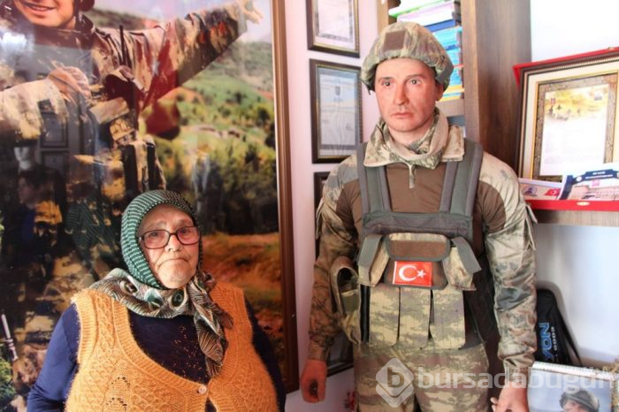 Şehidin evindeki müzeye balmumu heykel