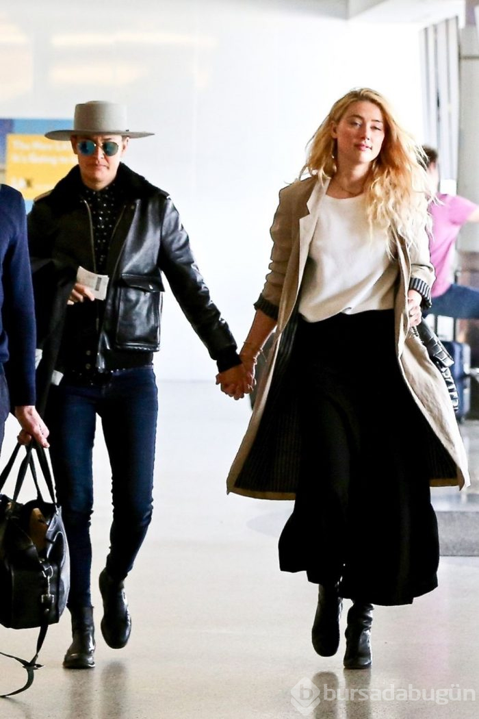 Johnny Depp'den ayrılan Amber Heard sevgilisiyle el ele