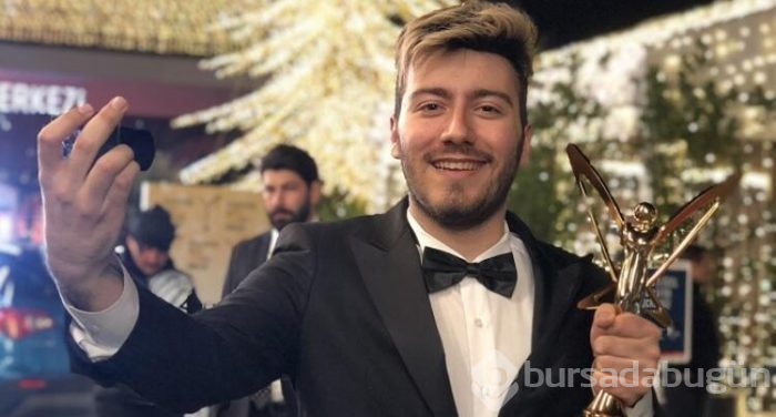 Enes Batur'a YouTube cezası!