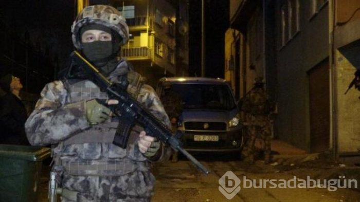 Bursa'da şafak operasyonu! Uyuşturucuyu türbenin içine zulalamış
