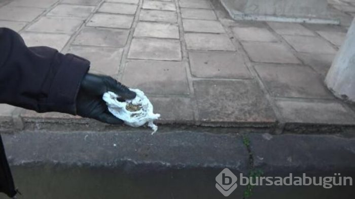 Bursa'da şafak operasyonu! Uyuşturucuyu türbenin içine zulalamış
