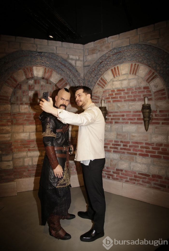 Çağatay Ulusoy, Serenay Sarıkaya'yı reddetti mi?