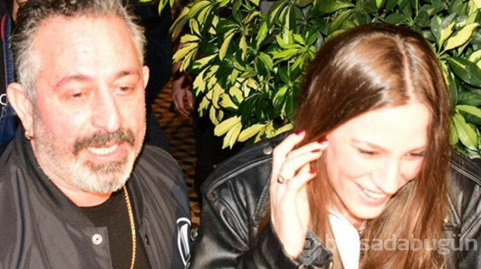 Cem Yılmaz'dan ve Serenay Sarıkaya'dan evlilik yanıtı! 'Bedava sahneye çıkarım'