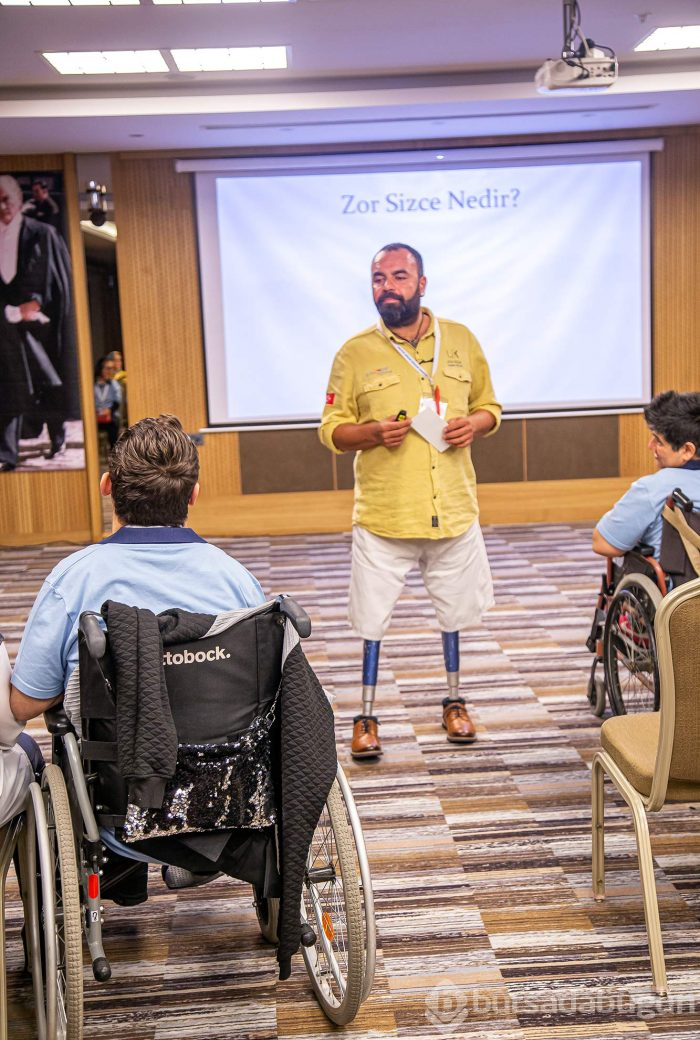 Yıldırım Bayezid Rotary, engelli gençlere el uzattı 