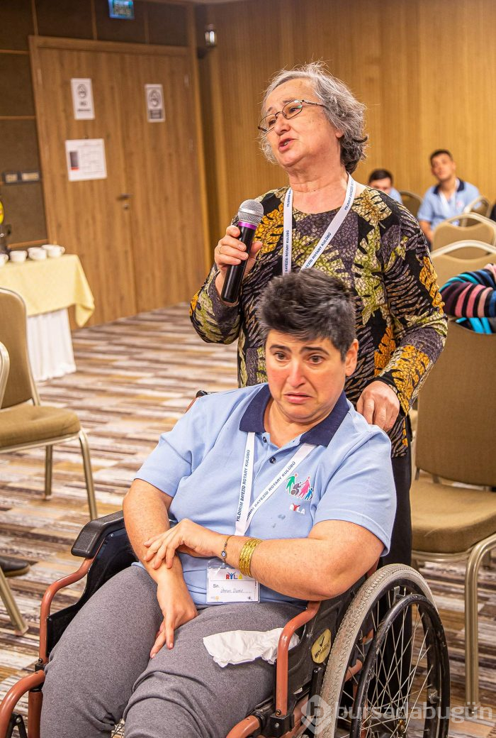Yıldırım Bayezid Rotary, engelli gençlere el uzattı 