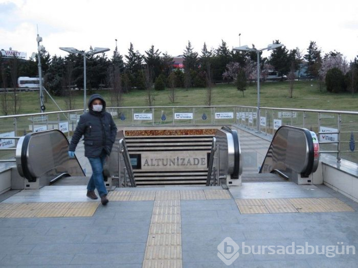 İstanbul'da yollar ve toplu taşımalar boşaldı!