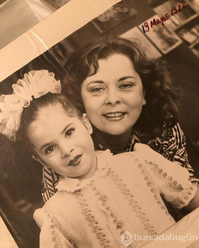 Ünlü isimlerden tbt paylaşımları! 