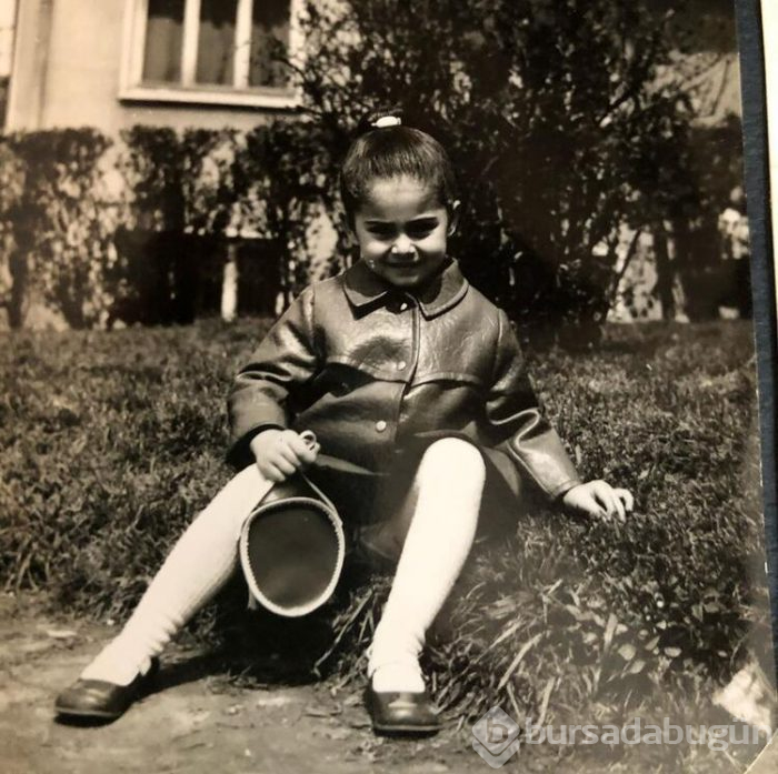 Ünlü isimlerden tbt paylaşımları! 
