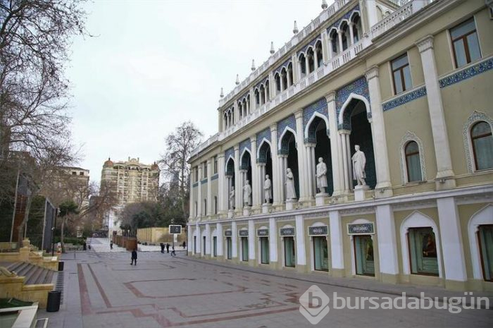 Azerbaycan'da sokaklar boşaldı! 