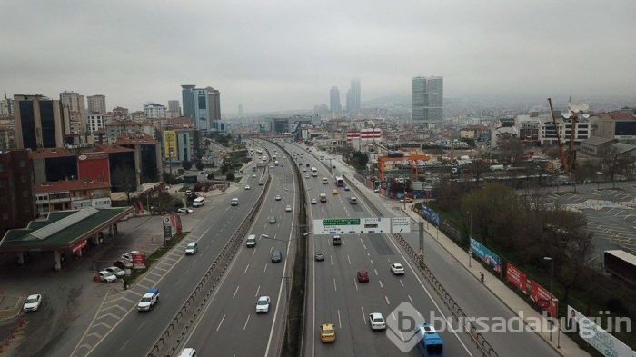 Koronavirüs İstanbul'un pazartesi trafiğine yansıdı